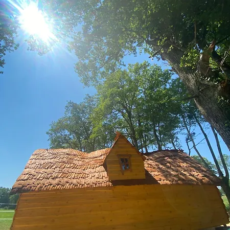 La Cabane Enchantee